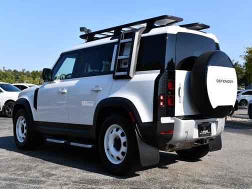 2023 Land Rover Defender 110 S