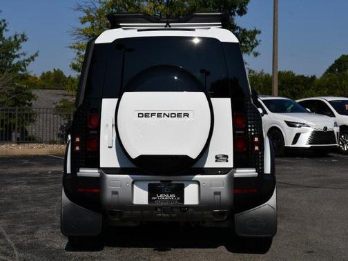 2023 Land Rover Defender 110 S