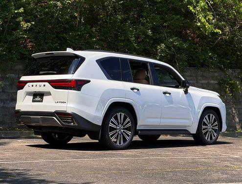 White Pearl 2026 Lexus LX 700h Luxury