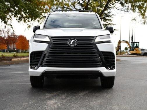 2025 Lexus LX 600 Premium