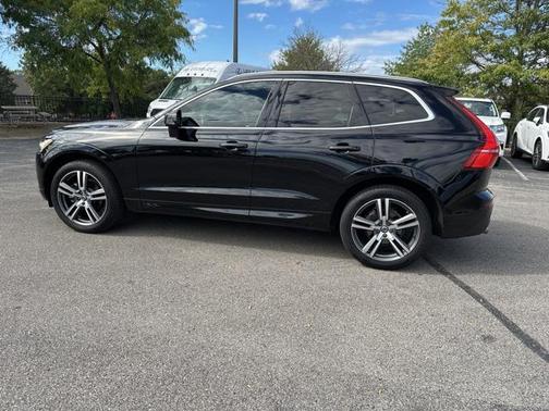 2020 Volvo XC60 T5 Momentum