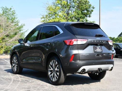 2020 Ford Escape Titanium