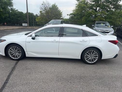 2021 Toyota Avalon Hybrid Limited