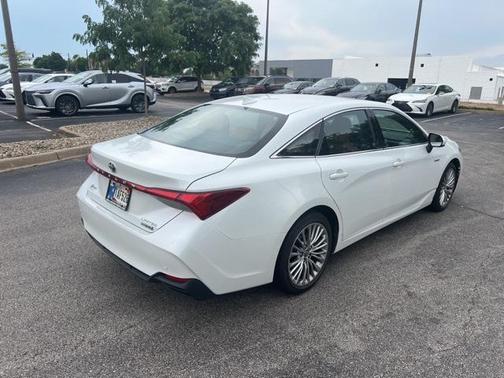 2021 Toyota Avalon Hybrid Limited