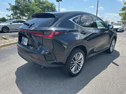 2022 Lexus NX 350h Luxury