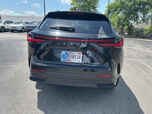 2022 Lexus NX 350h Luxury