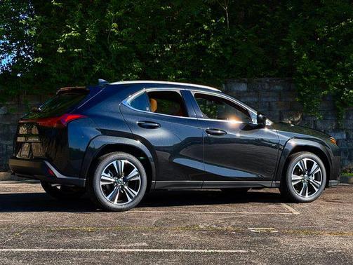 Caviar 2026 Lexus UX 300h Premium