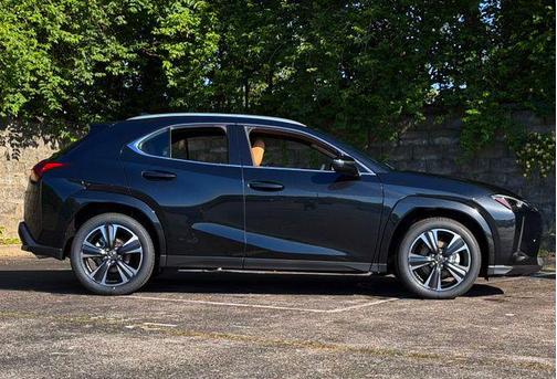 Caviar 2026 Lexus UX 300h Premium