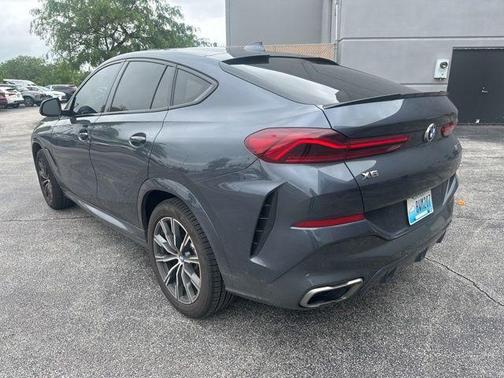 Arctic Gray Metallic 2022 BMW X6 M50i