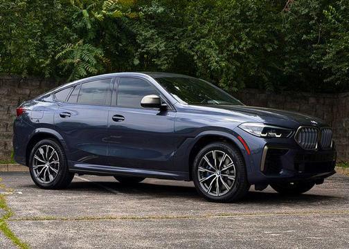 Arctic Gray Metallic 2022 BMW X6 M50i