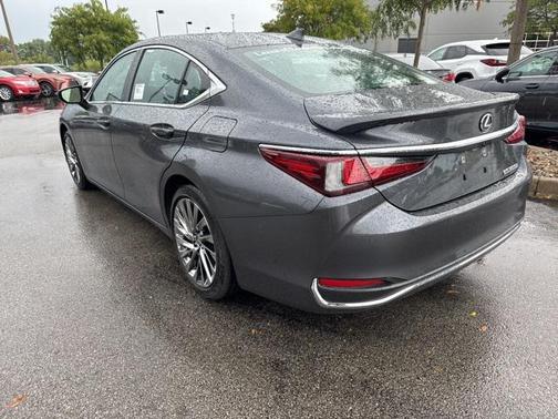 2025 Lexus ES 300h Ultra Luxury