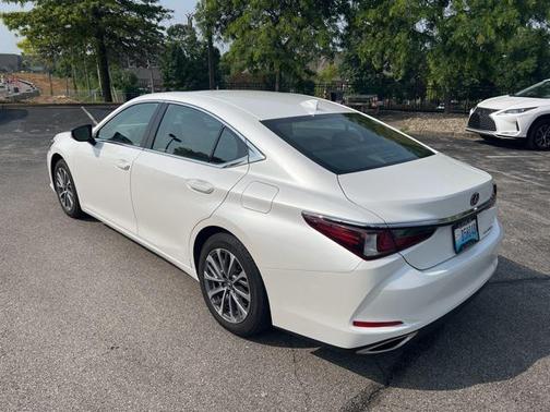 2022 Lexus ES 350 Base