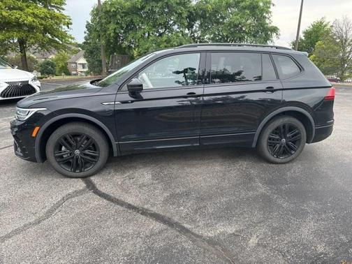 2022 Volkswagen Tiguan 2.0T SE R-Line Black 4MOTION