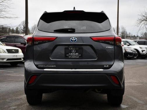 2020 Toyota Highlander Hybrid XLE