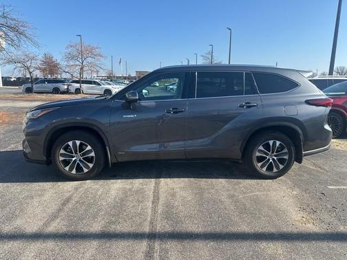 2020 Toyota Highlander Hybrid XLE