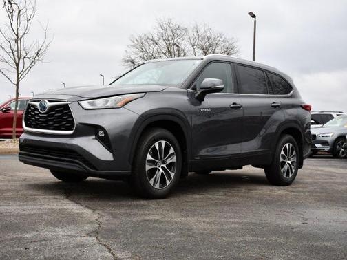 2020 Toyota Highlander Hybrid XLE
