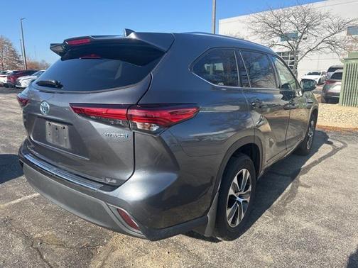 2020 Toyota Highlander Hybrid XLE