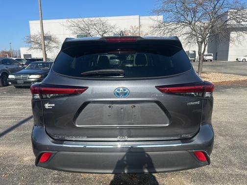 2020 Toyota Highlander Hybrid XLE
