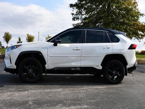 2021 Toyota RAV4 Hybrid SE