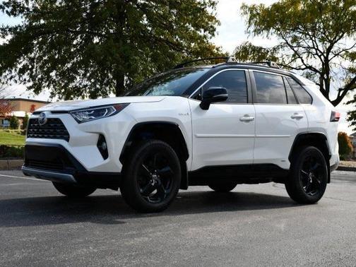 2021 Toyota RAV4 Hybrid SE