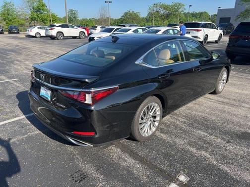 2023 Lexus ES 350 Luxury