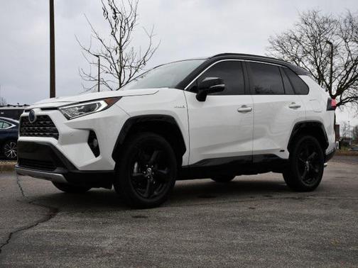 2020 Toyota RAV4 Hybrid SE