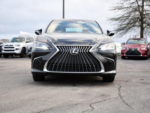 2025 Lexus ES 300h Base
