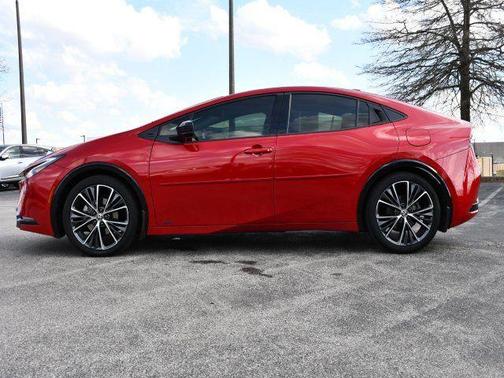 2023 Toyota Prius XLE