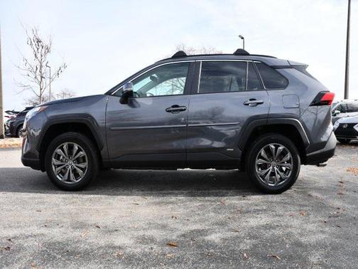 2022 Toyota RAV4 Hybrid XLE Premium