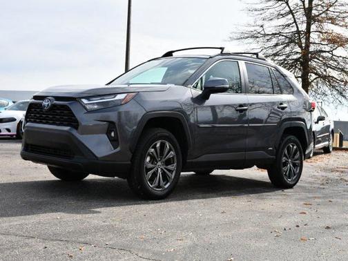 2022 Toyota RAV4 Hybrid XLE Premium