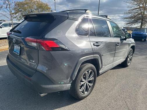2022 Toyota RAV4 Hybrid XLE Premium