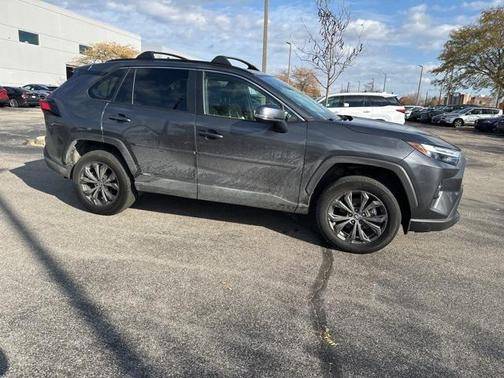 2022 Toyota RAV4 Hybrid XLE Premium