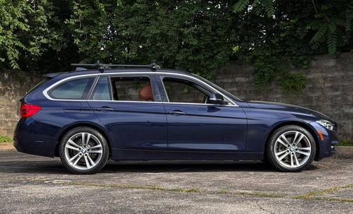 Imperial Blue Metallic 2017 BMW 330 xDrive