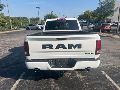 2018 RAM 1500 Night Regular Cab 4x4 6'4' Box