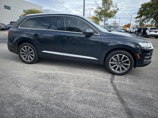 2017 Audi Q7 3.0T Prestige
