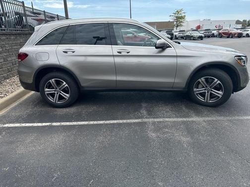 2022 Mercedes-Benz GLC 300 4MATIC