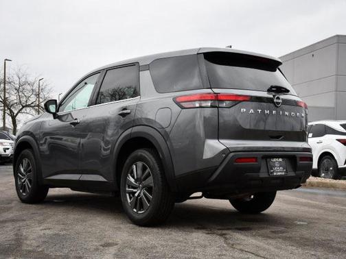 2022 Nissan Pathfinder S 2WD