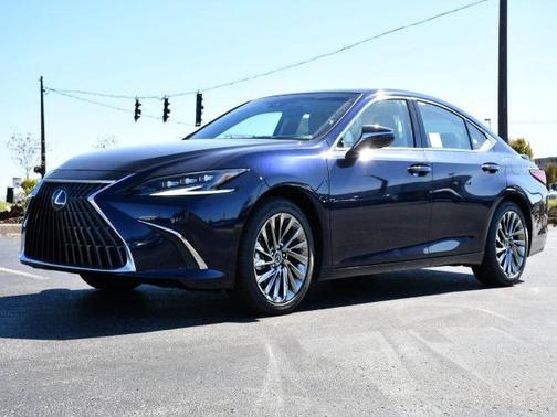 2025 Lexus ES 350 Ultra Luxury