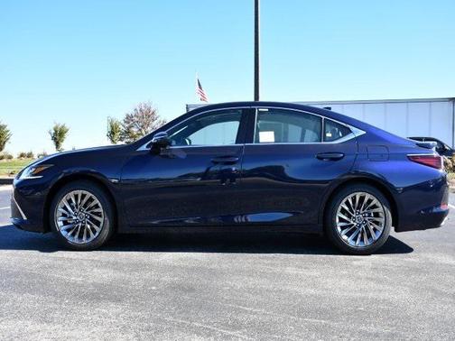 2025 Lexus ES 350 Ultra Luxury