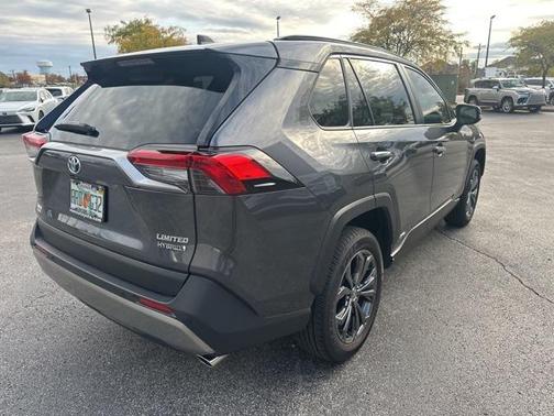 2024 Toyota RAV4 Hybrid SE