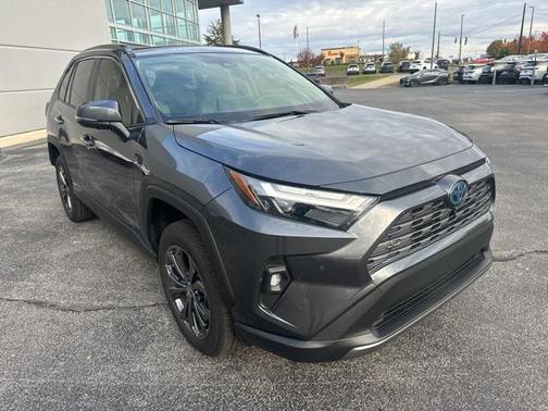 2024 Toyota RAV4 Hybrid SE