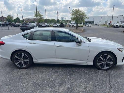 Platinum White Pearl 2025 Acura TLX Technology