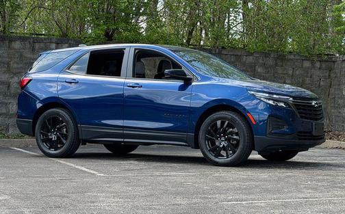 Blue Glow Metallic 2023 Chevrolet Equinox LS