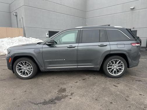 2022 Jeep Grand Cherokee 4xe Summit