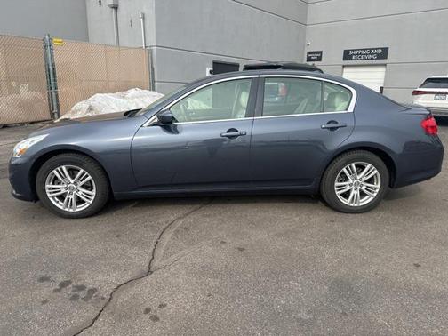 2013 INFINITI G37x Base