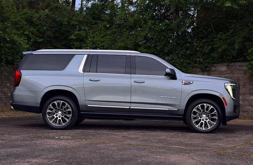 Sterling Metallic 2025 GMC Yukon XL Denali