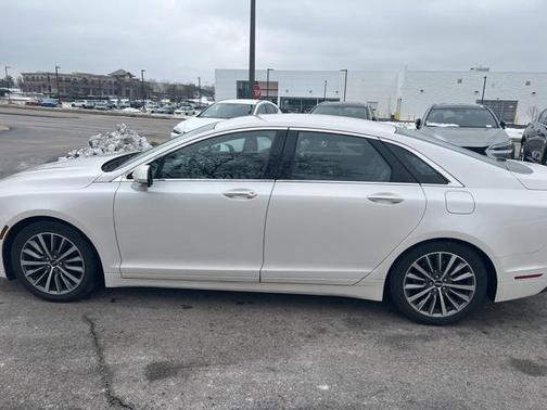 2018 Lincoln MKZ Select