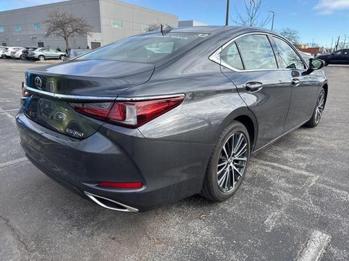 2025 Lexus ES 350 Base