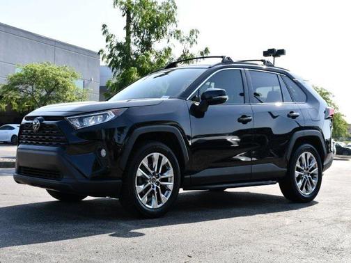 2019 Toyota RAV4 XLE Premium