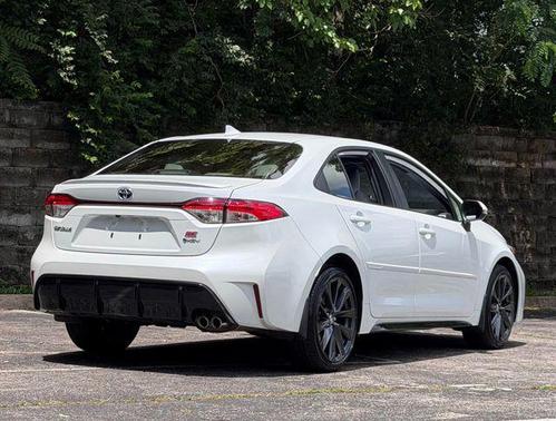 Wind Chill Pearl 2025 Toyota Corolla Hybrid SE